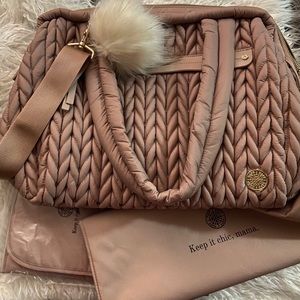 ❣️ S O L D ❣️ HAPP Caryall Bundle